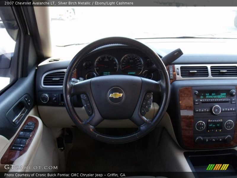 Silver Birch Metallic / Ebony/Light Cashmere 2007 Chevrolet Avalanche LT
