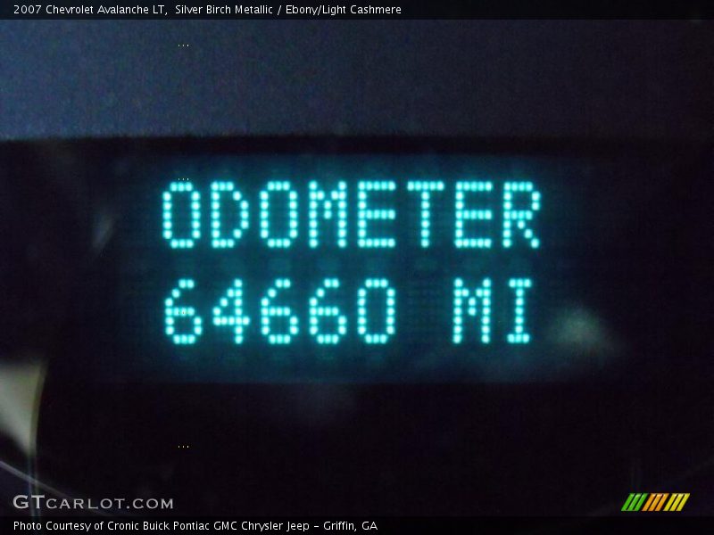 Silver Birch Metallic / Ebony/Light Cashmere 2007 Chevrolet Avalanche LT