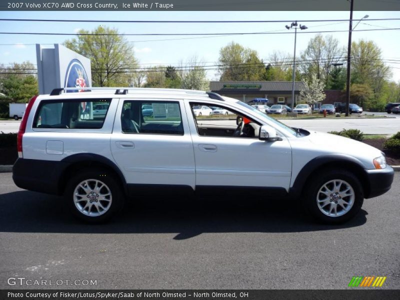 Ice White / Taupe 2007 Volvo XC70 AWD Cross Country