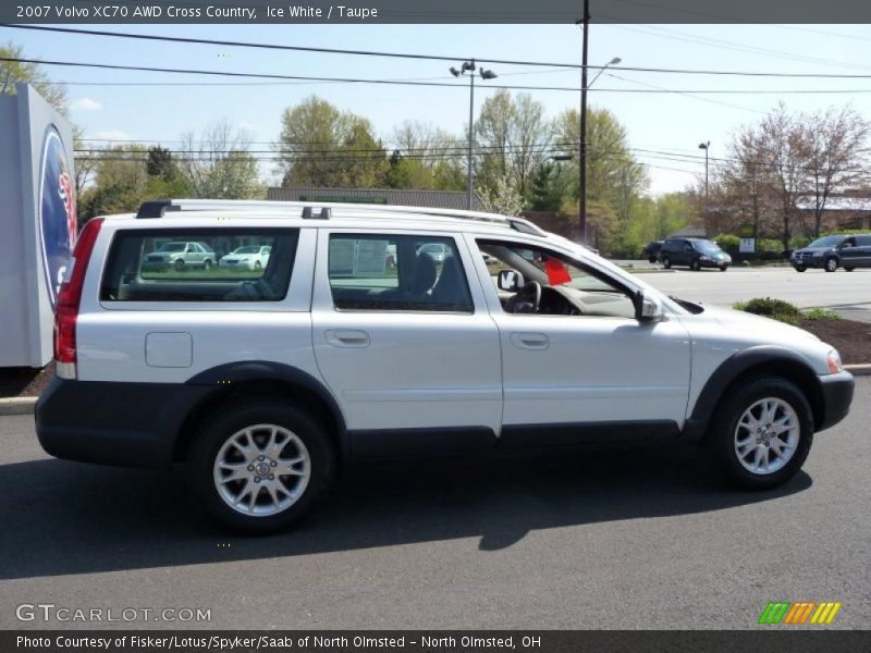Ice White / Taupe 2007 Volvo XC70 AWD Cross Country
