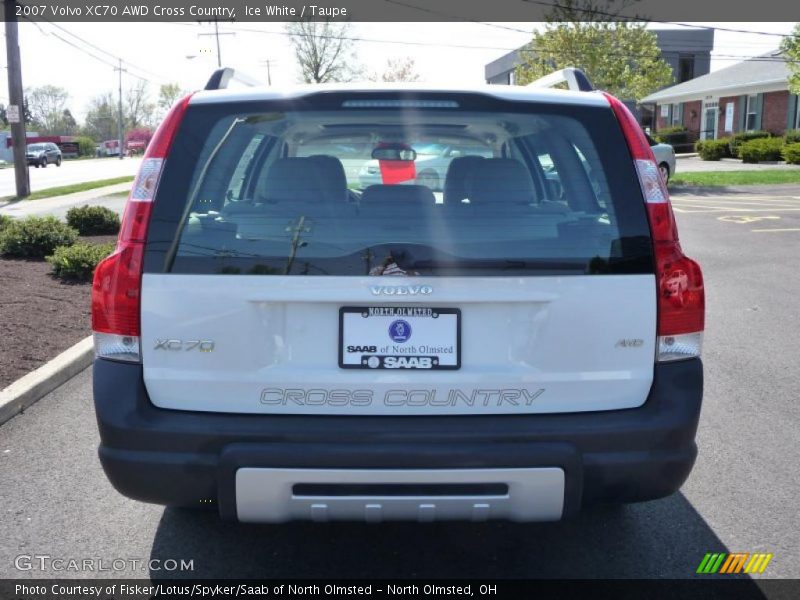 Ice White / Taupe 2007 Volvo XC70 AWD Cross Country