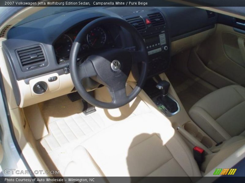 Campanella White / Pure Beige 2007 Volkswagen Jetta Wolfsburg Edition Sedan