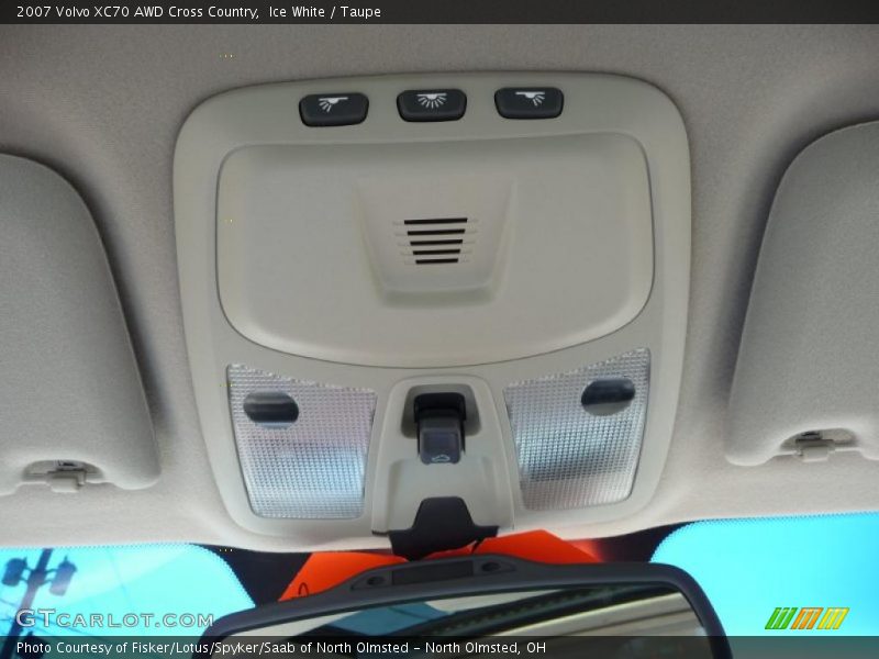 Ice White / Taupe 2007 Volvo XC70 AWD Cross Country