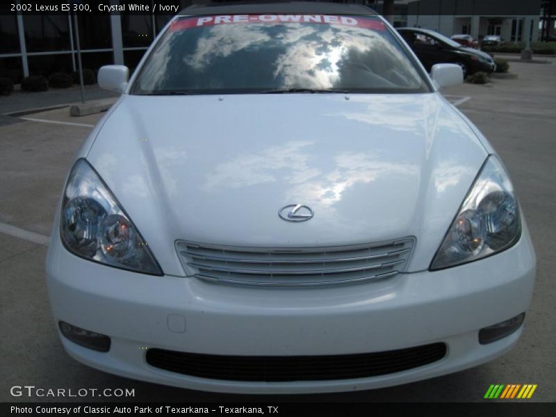 Crystal White / Ivory 2002 Lexus ES 300