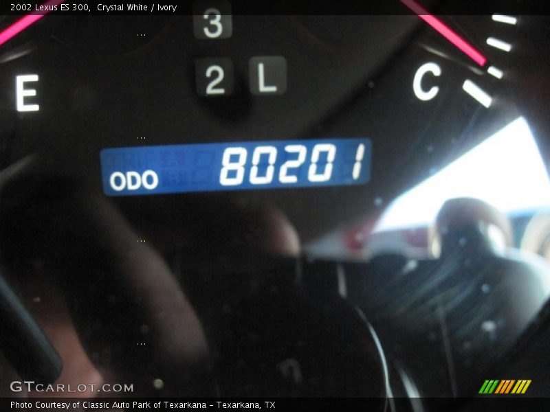 Crystal White / Ivory 2002 Lexus ES 300