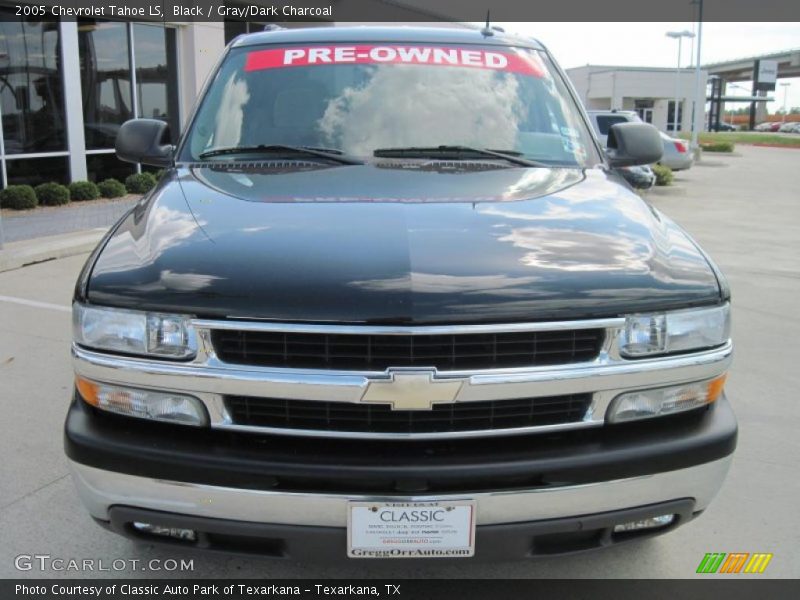Black / Gray/Dark Charcoal 2005 Chevrolet Tahoe LS