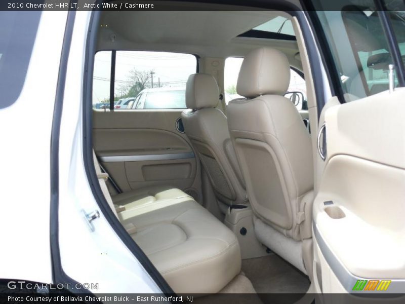 Arctic White / Cashmere 2010 Chevrolet HHR LT