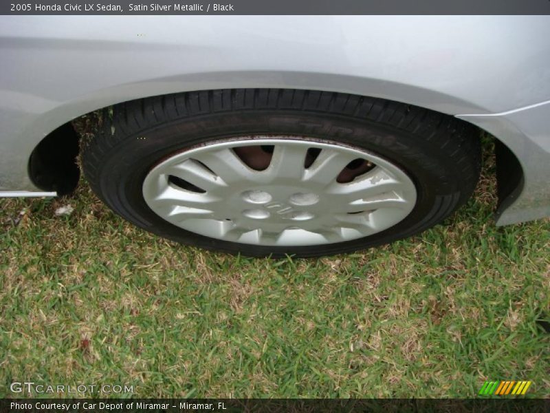 Satin Silver Metallic / Black 2005 Honda Civic LX Sedan