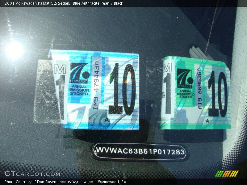 Blue Anthracite Pearl / Black 2001 Volkswagen Passat GLS Sedan