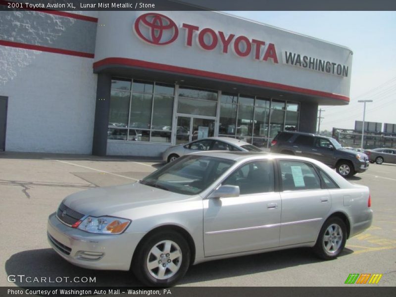 Lunar Mist Metallic / Stone 2001 Toyota Avalon XL