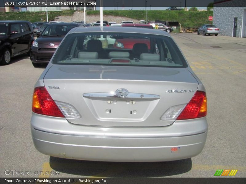 Lunar Mist Metallic / Stone 2001 Toyota Avalon XL