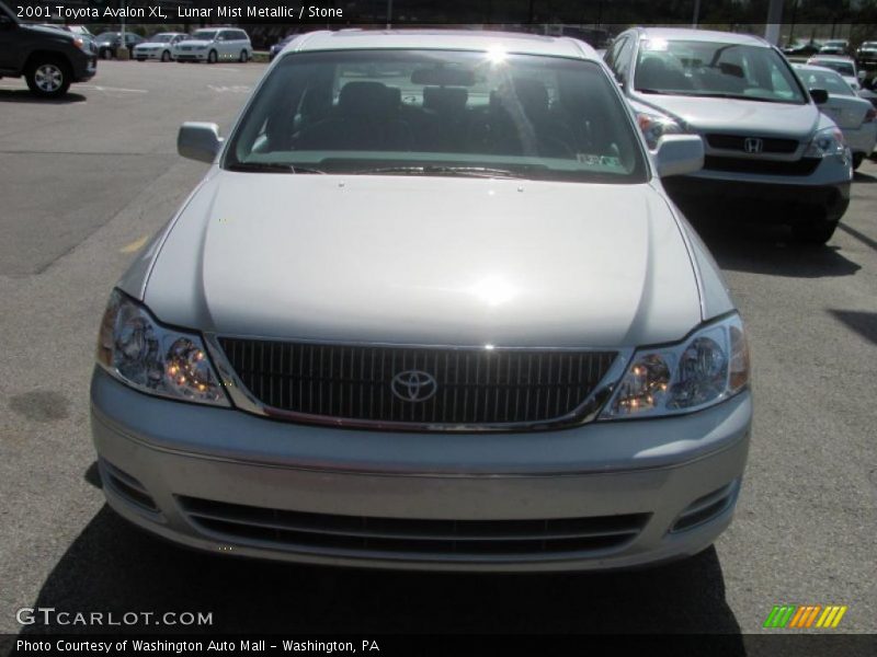 Lunar Mist Metallic / Stone 2001 Toyota Avalon XL