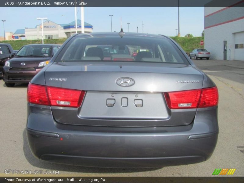Willow Gray / Gray 2009 Hyundai Sonata GLS