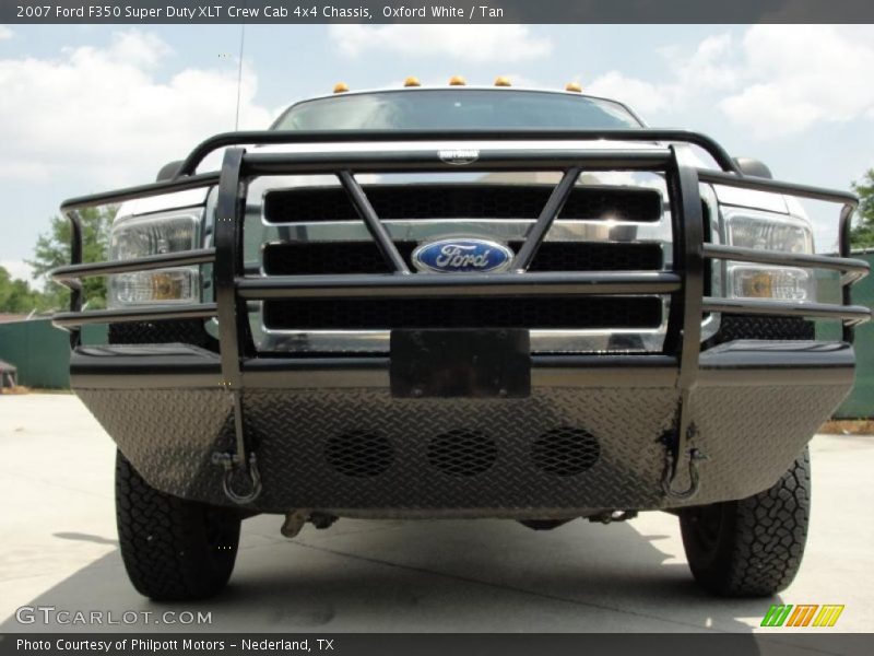 Oxford White / Tan 2007 Ford F350 Super Duty XLT Crew Cab 4x4 Chassis