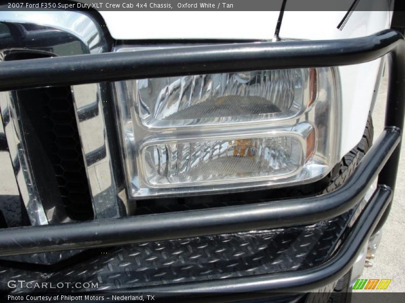Oxford White / Tan 2007 Ford F350 Super Duty XLT Crew Cab 4x4 Chassis