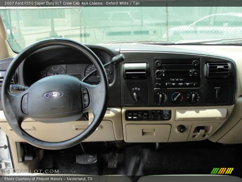 Oxford White / Tan 2007 Ford F350 Super Duty XLT Crew Cab 4x4 Chassis