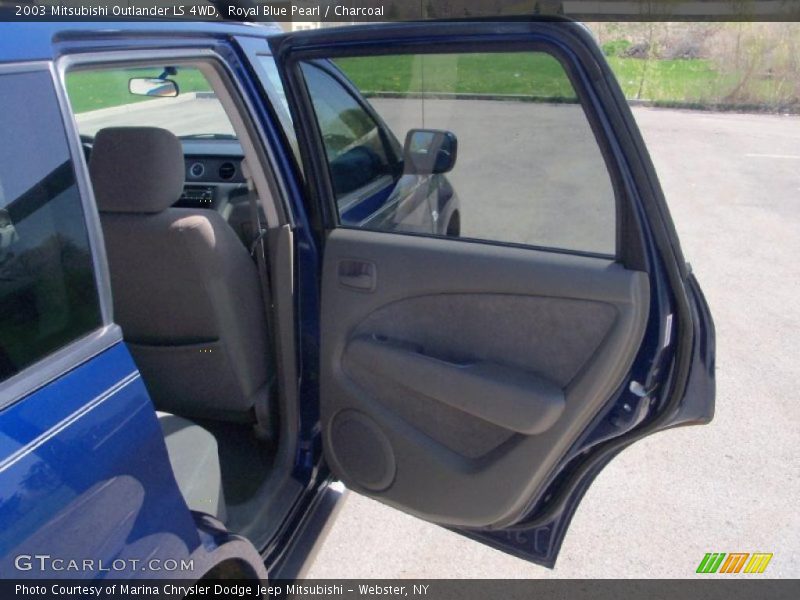 Royal Blue Pearl / Charcoal 2003 Mitsubishi Outlander LS 4WD