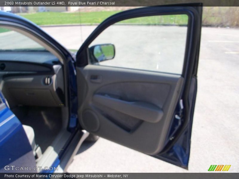 Royal Blue Pearl / Charcoal 2003 Mitsubishi Outlander LS 4WD