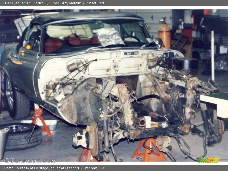 Silver Grey Metallic / Russet Red 1974 Jaguar XKE Series III