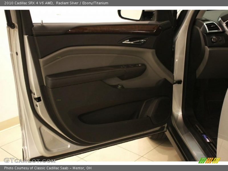 Radiant Silver / Ebony/Titanium 2010 Cadillac SRX 4 V6 AWD