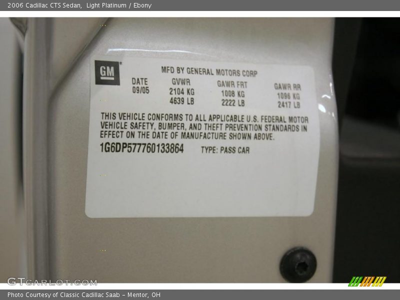 Light Platinum / Ebony 2006 Cadillac CTS Sedan