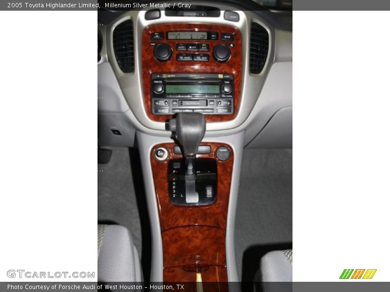 Millenium Silver Metallic / Gray 2005 Toyota Highlander Limited