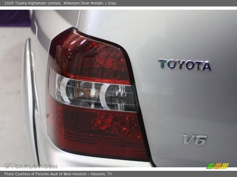 Millenium Silver Metallic / Gray 2005 Toyota Highlander Limited