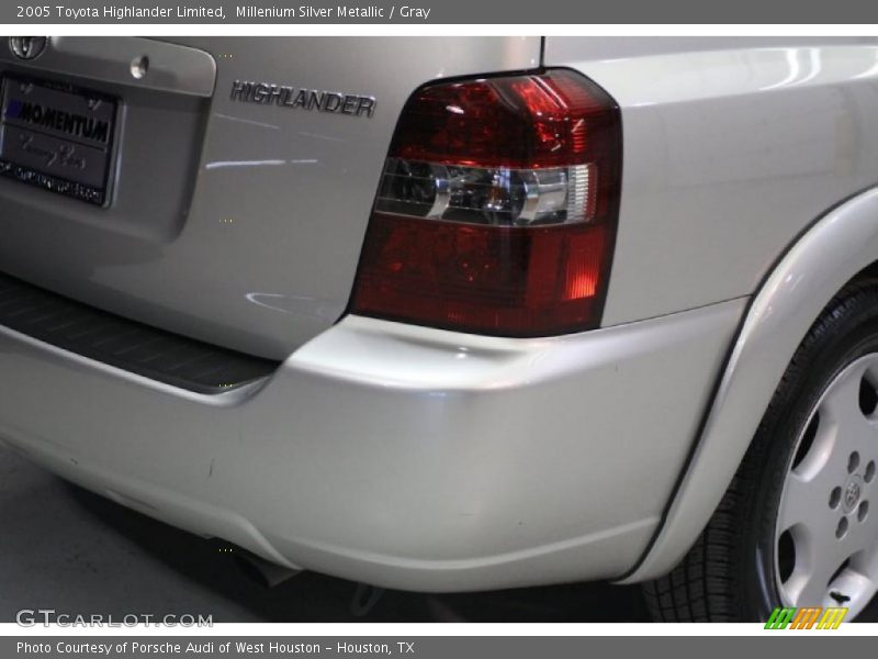 Millenium Silver Metallic / Gray 2005 Toyota Highlander Limited