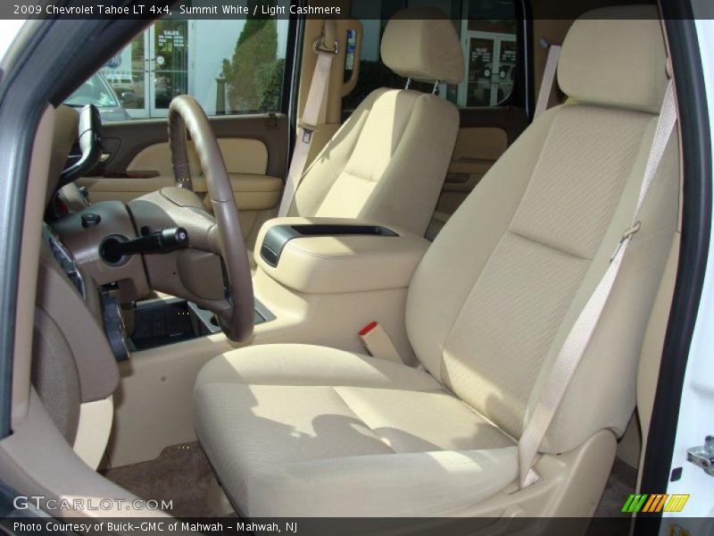 Summit White / Light Cashmere 2009 Chevrolet Tahoe LT 4x4