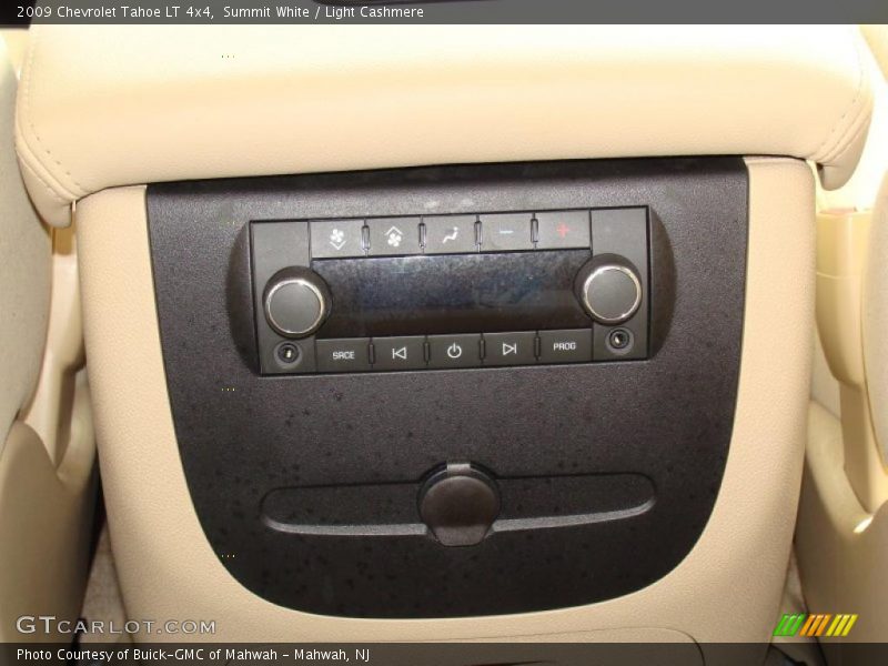 Summit White / Light Cashmere 2009 Chevrolet Tahoe LT 4x4
