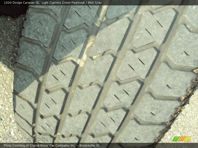 Light Cypress Green Pearlcoat / Mist Gray 1999 Dodge Caravan SE