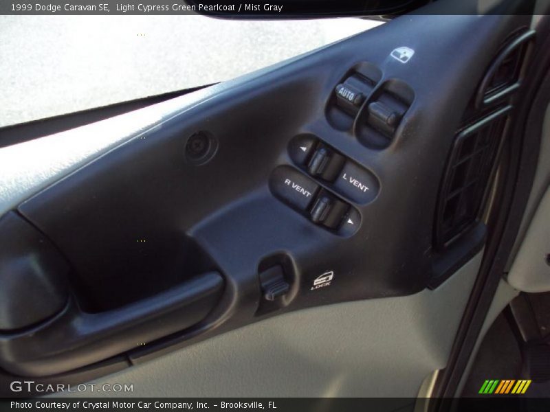 Light Cypress Green Pearlcoat / Mist Gray 1999 Dodge Caravan SE