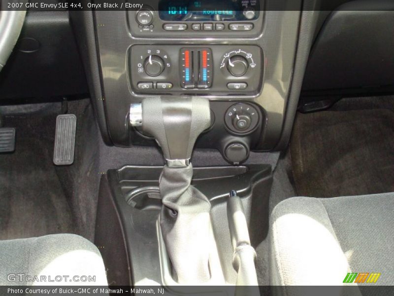 Onyx Black / Ebony 2007 GMC Envoy SLE 4x4