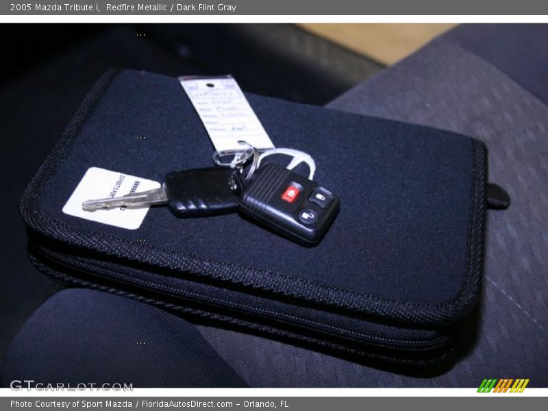 Redfire Metallic / Dark Flint Gray 2005 Mazda Tribute i