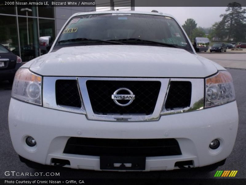 Blizzard White / Almond 2008 Nissan Armada LE