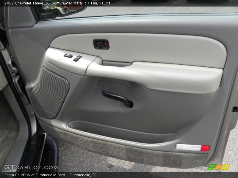 Light Pewter Metallic / Tan/Neutral 2002 Chevrolet Tahoe LS