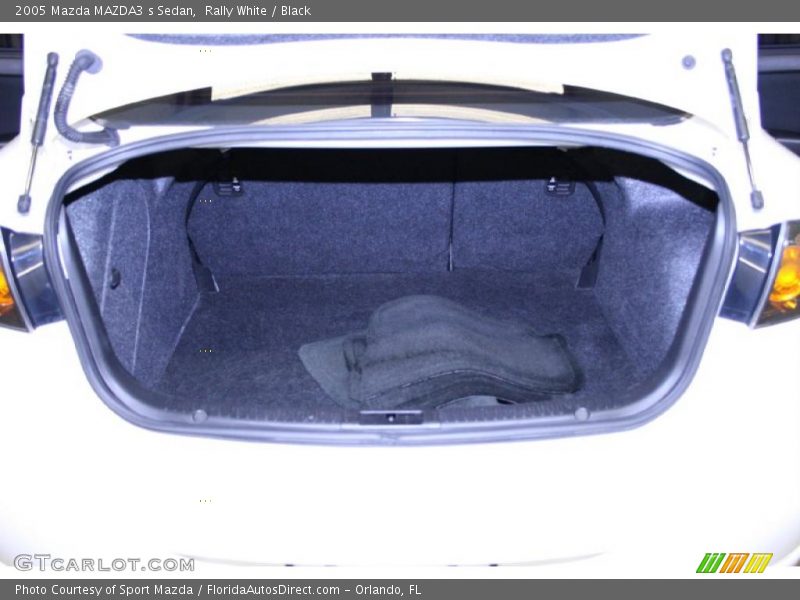 Rally White / Black 2005 Mazda MAZDA3 s Sedan