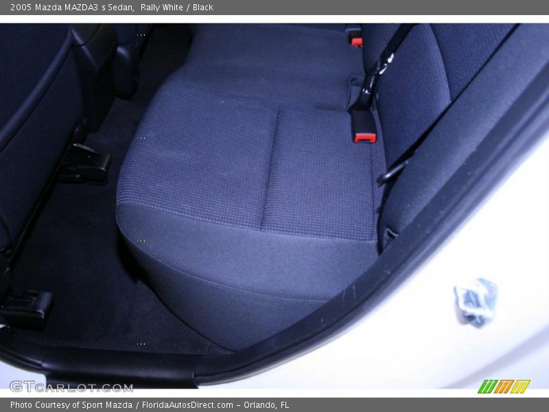 Rally White / Black 2005 Mazda MAZDA3 s Sedan