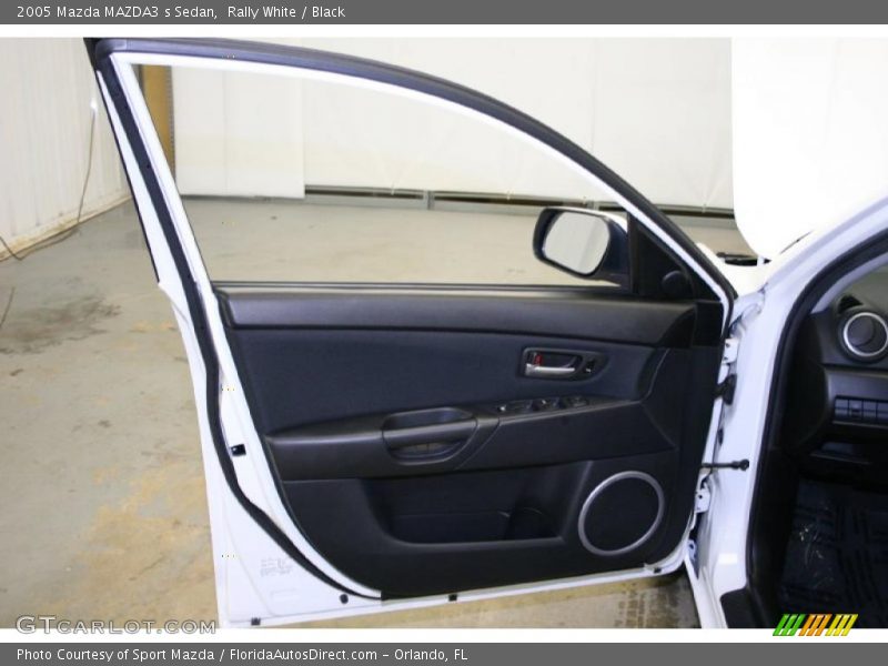Rally White / Black 2005 Mazda MAZDA3 s Sedan
