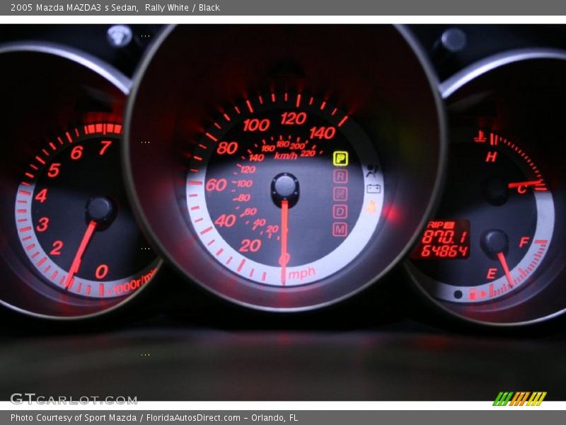 Rally White / Black 2005 Mazda MAZDA3 s Sedan