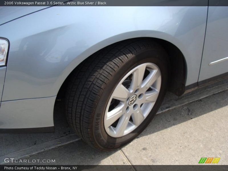 Arctic Blue Silver / Black 2006 Volkswagen Passat 3.6 Sedan