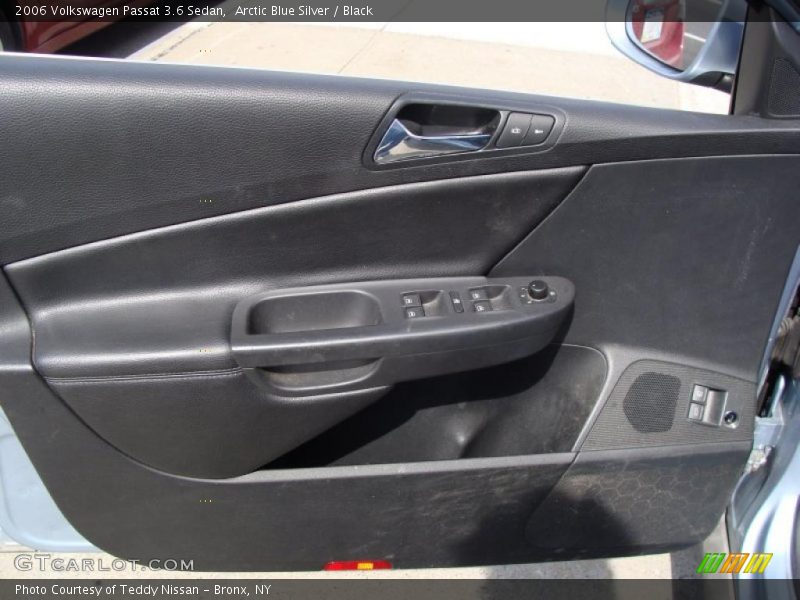 Arctic Blue Silver / Black 2006 Volkswagen Passat 3.6 Sedan