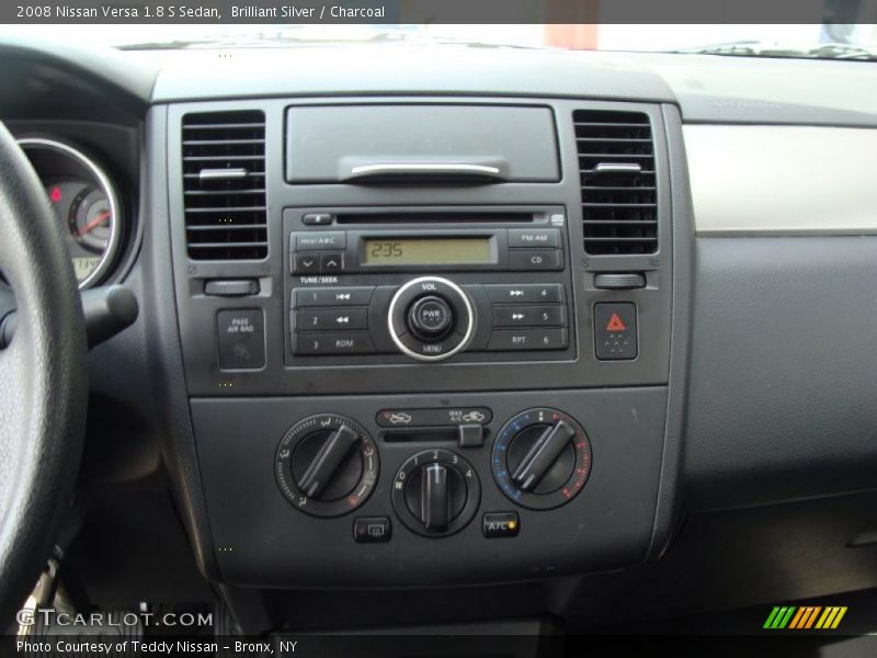 Brilliant Silver / Charcoal 2008 Nissan Versa 1.8 S Sedan