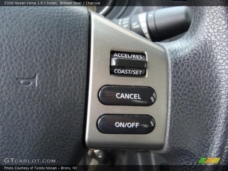 Brilliant Silver / Charcoal 2008 Nissan Versa 1.8 S Sedan