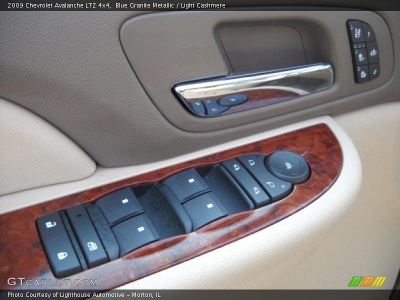 Blue Granite Metallic / Light Cashmere 2009 Chevrolet Avalanche LTZ 4x4