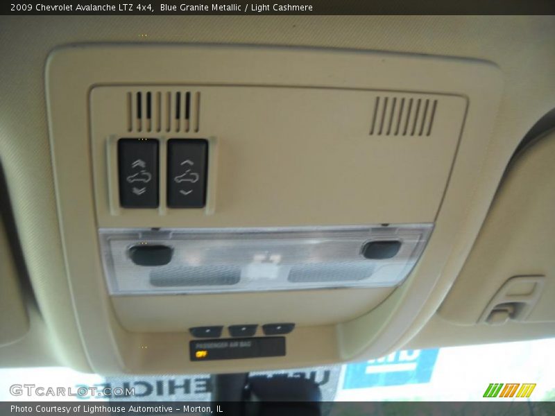 Blue Granite Metallic / Light Cashmere 2009 Chevrolet Avalanche LTZ 4x4