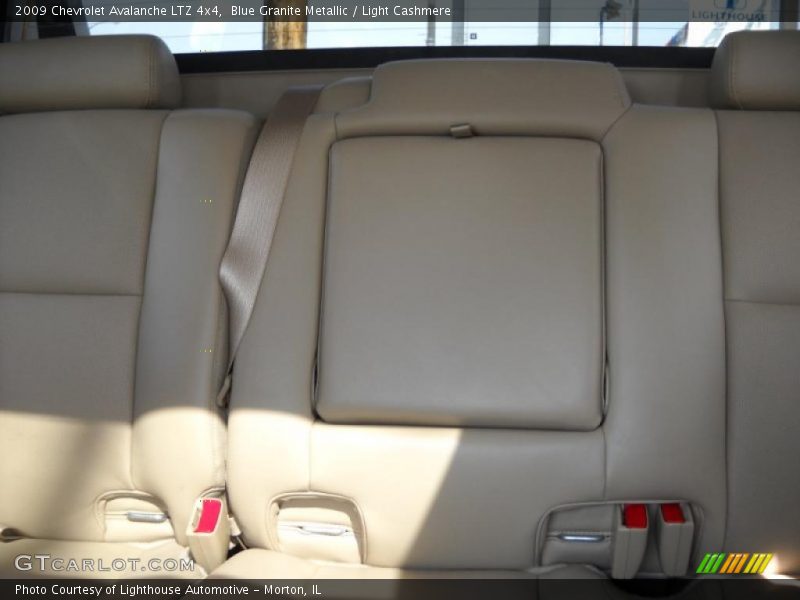 Blue Granite Metallic / Light Cashmere 2009 Chevrolet Avalanche LTZ 4x4