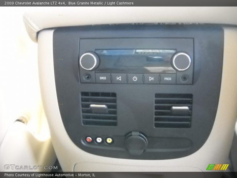 Blue Granite Metallic / Light Cashmere 2009 Chevrolet Avalanche LTZ 4x4