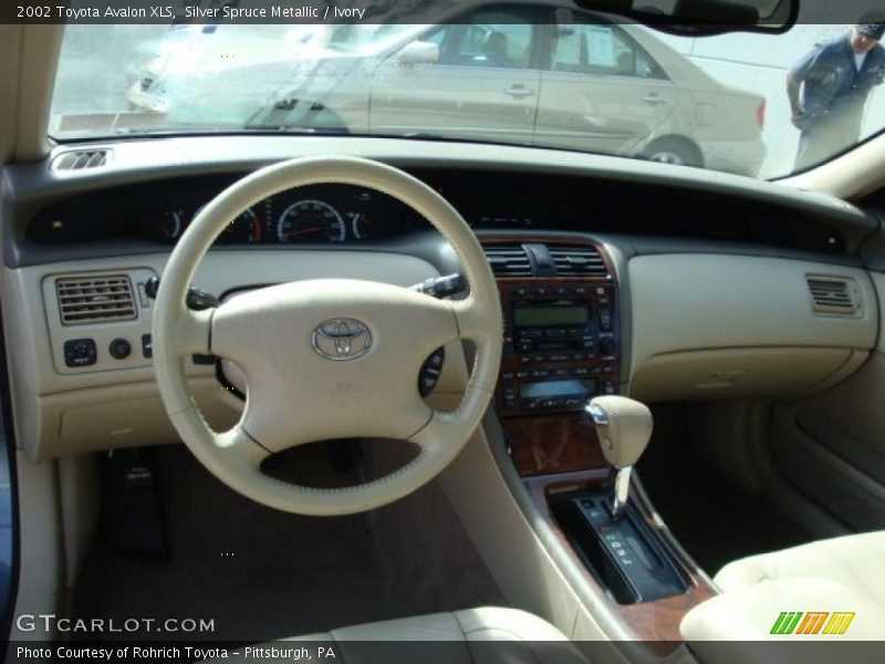 Silver Spruce Metallic / Ivory 2002 Toyota Avalon XLS