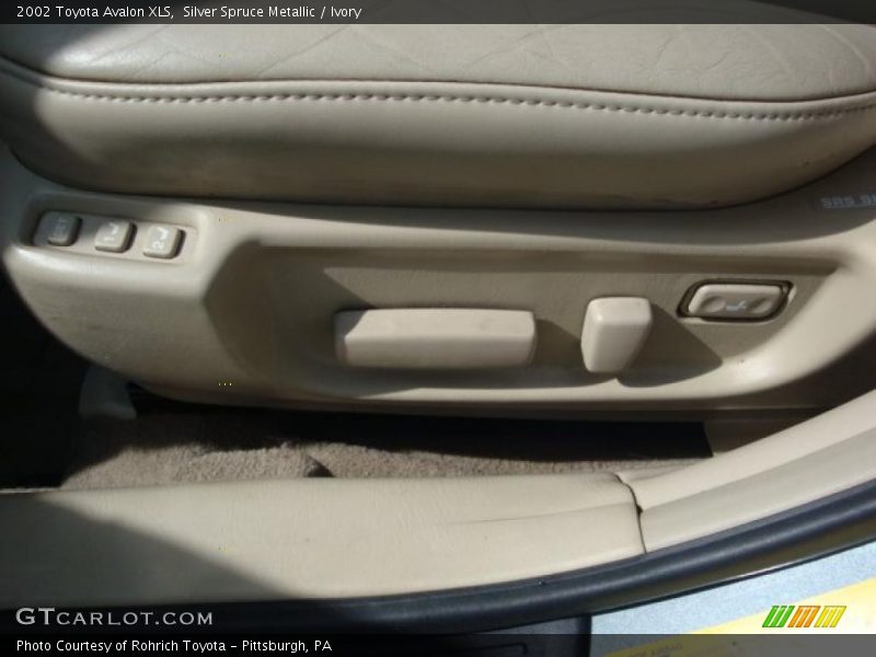 Silver Spruce Metallic / Ivory 2002 Toyota Avalon XLS